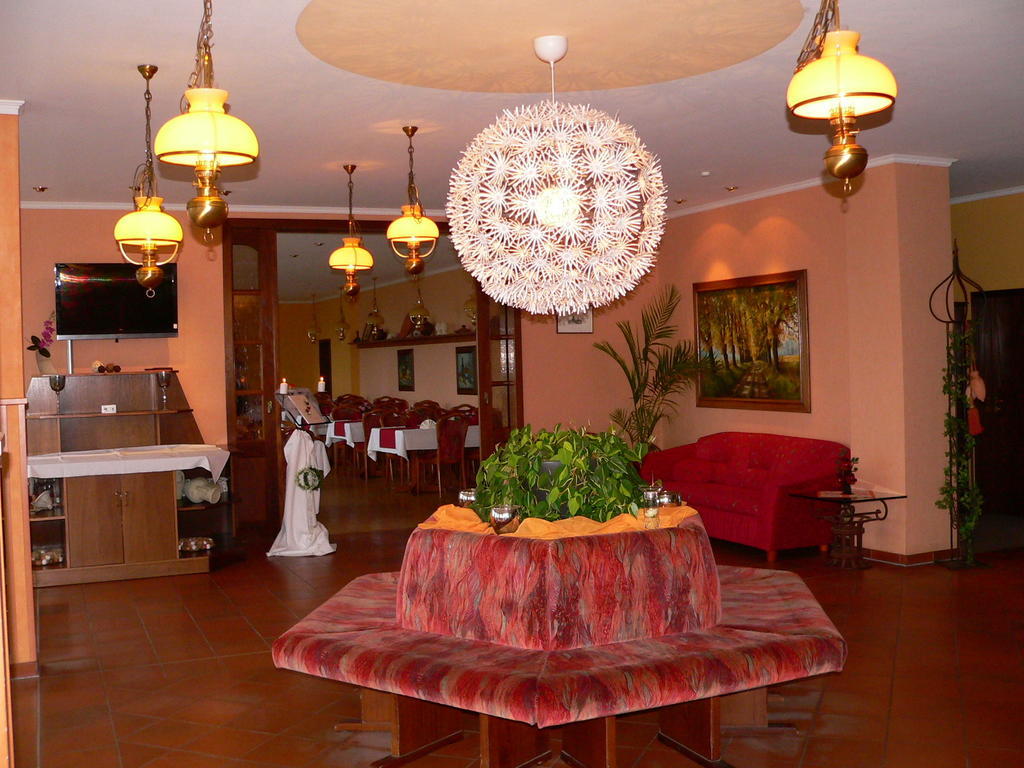 Hotel Trebeltal Demmin Εξωτερικό φωτογραφία